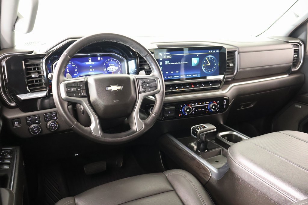 Used 2023 Chevrolet Silverado 1500 LTZ w/ LTZ Convenience Package II image 2