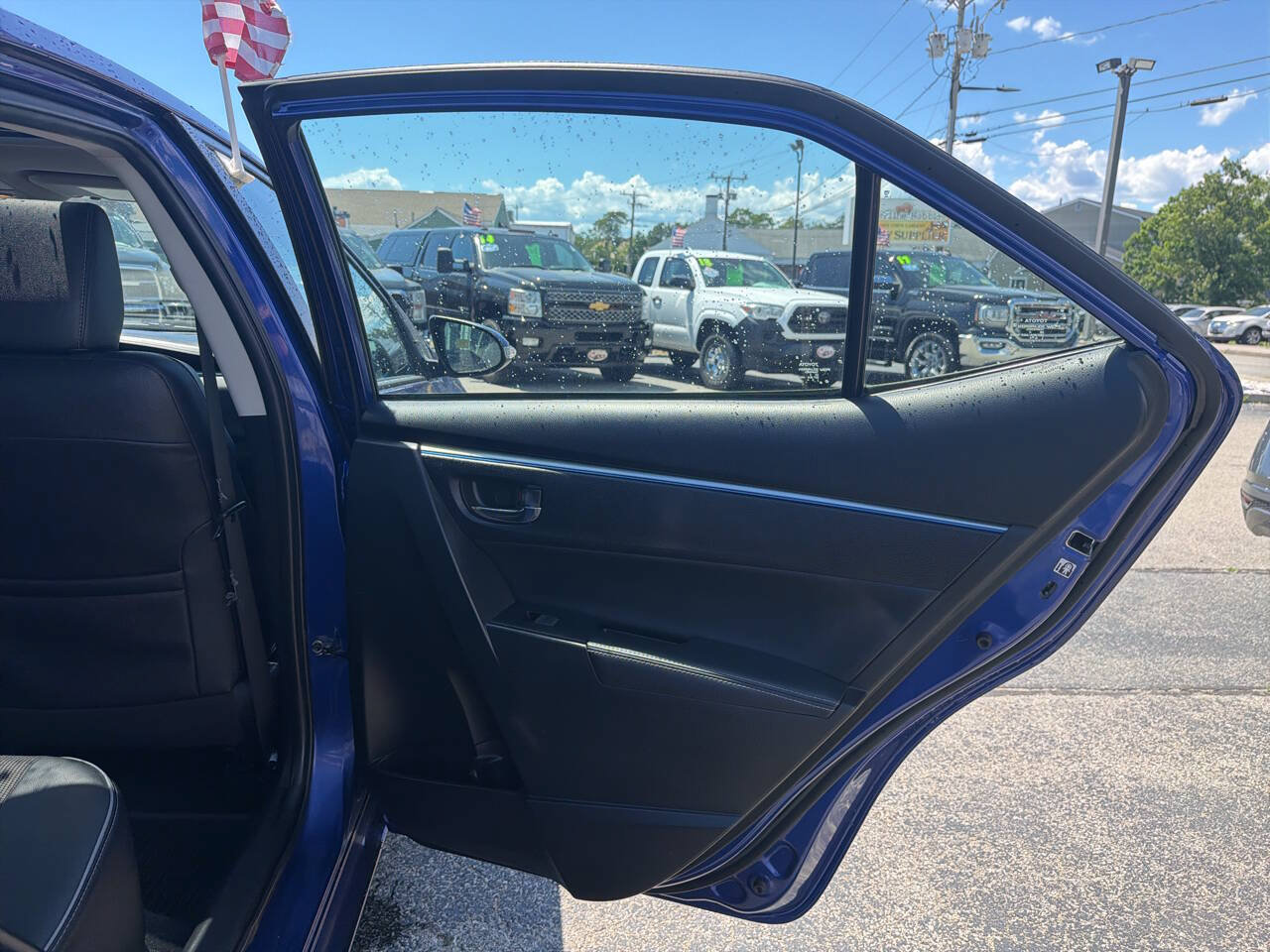 Used 2015 Toyota Corolla S FWD image 36