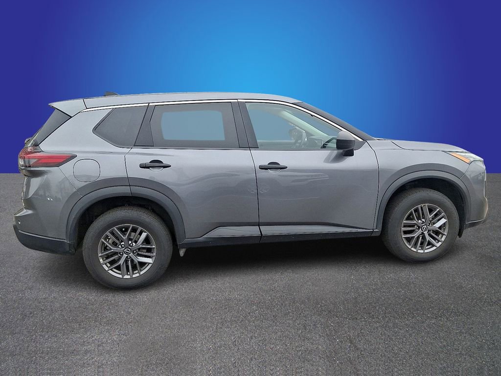 Used 2024 Nissan Rogue S image 7