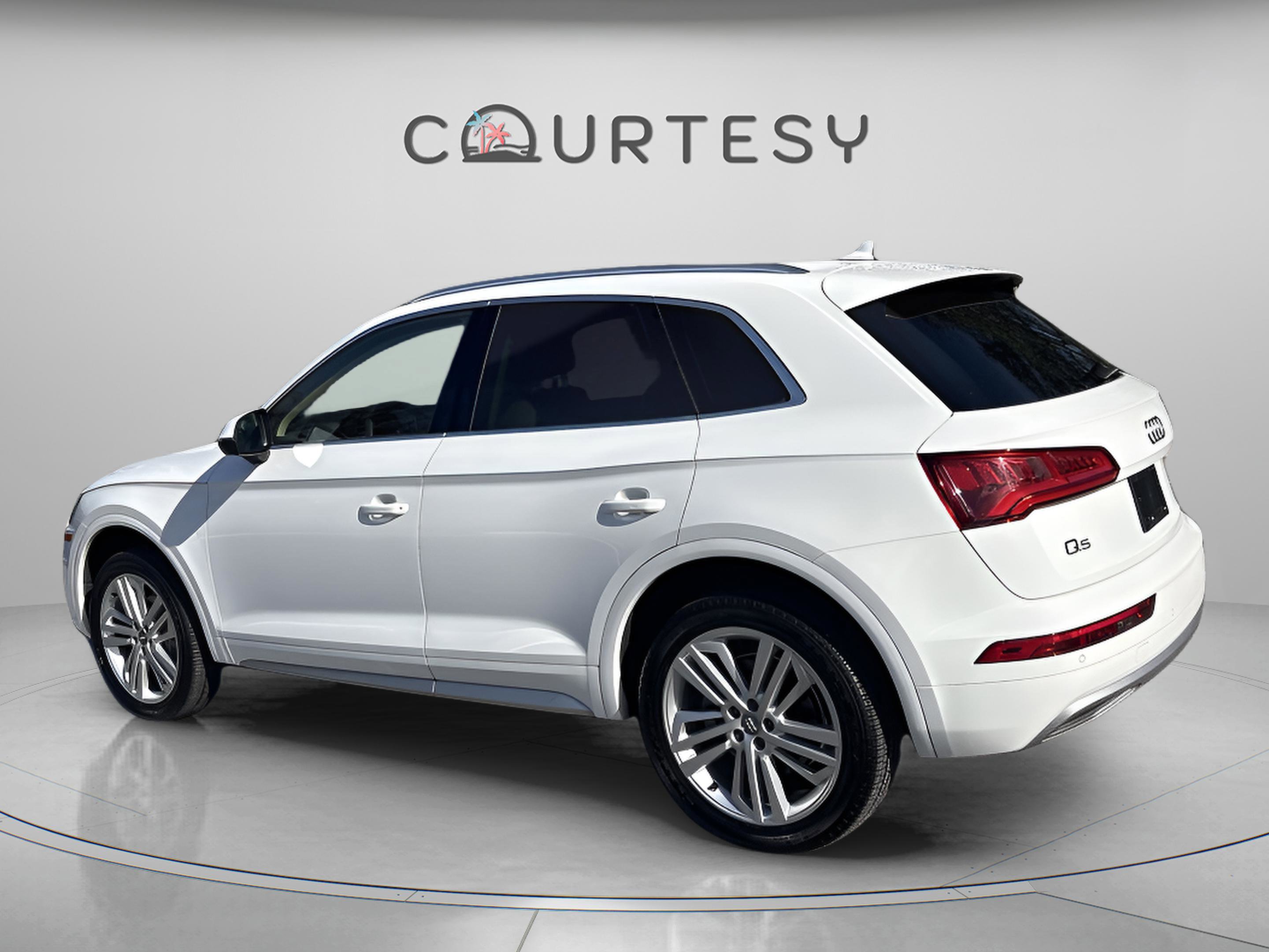 Used 2018 Audi Q5 Prestige w/ Prestige Package image 5