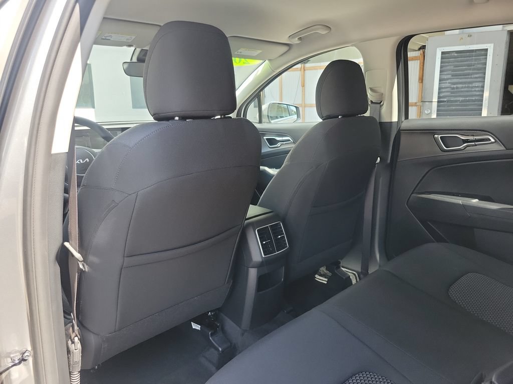 Certified 2024 Kia Sportage LX FWD image 9