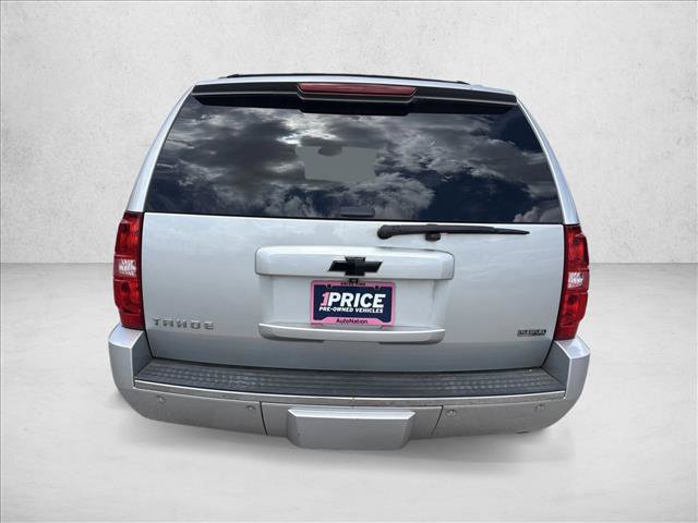 Used 2011 Chevrolet Tahoe LTZ RWD image 4