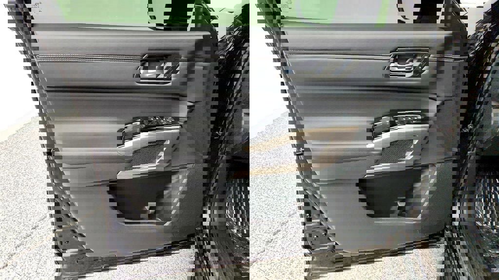 Used 2023 Nissan Pathfinder Platinum w/ Lighting Package (N93) image 11