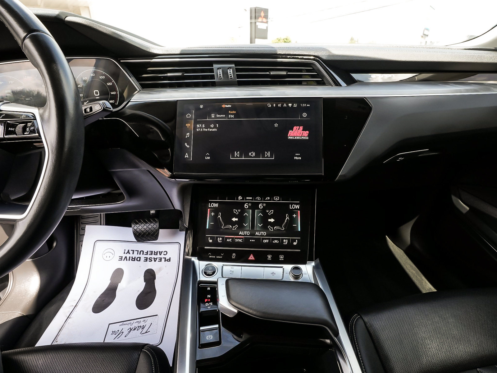 Used 2024 Audi Q8 e-tron Premium Plus w/ Premium Plus Package AWD/4WD image 30