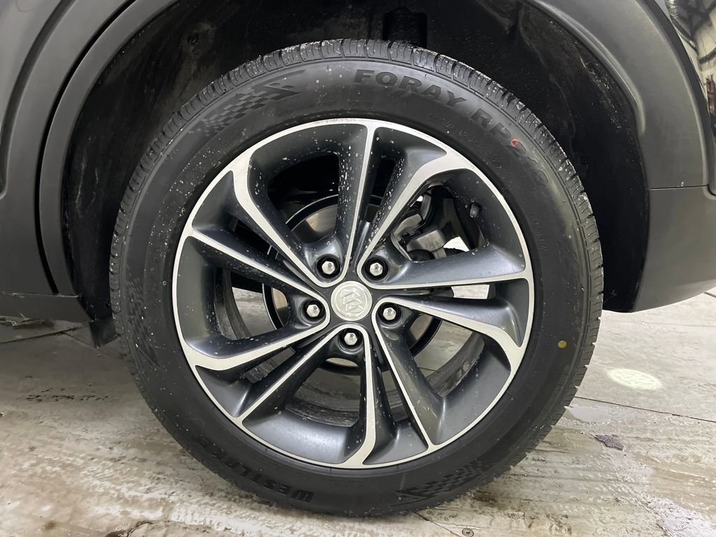 Used 2020 Buick Encore GX Select image 16