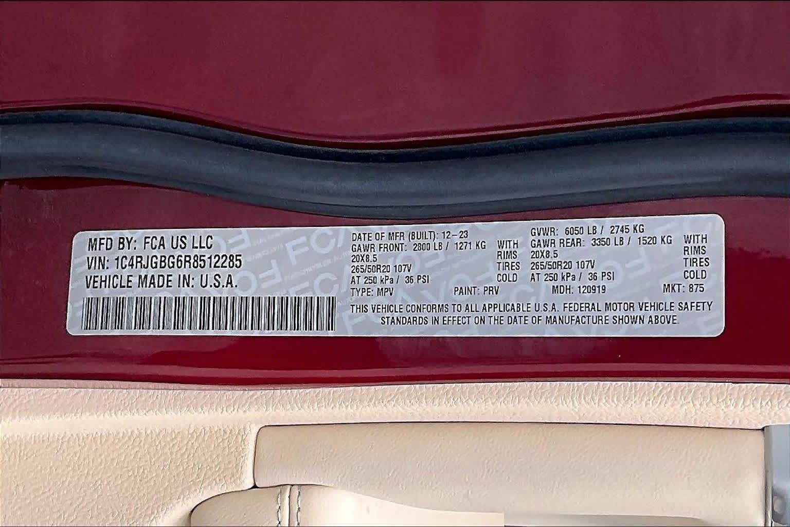 Used 2024 Jeep Grand Cherokee Limited w/ Black Appearance Package RWD image 33