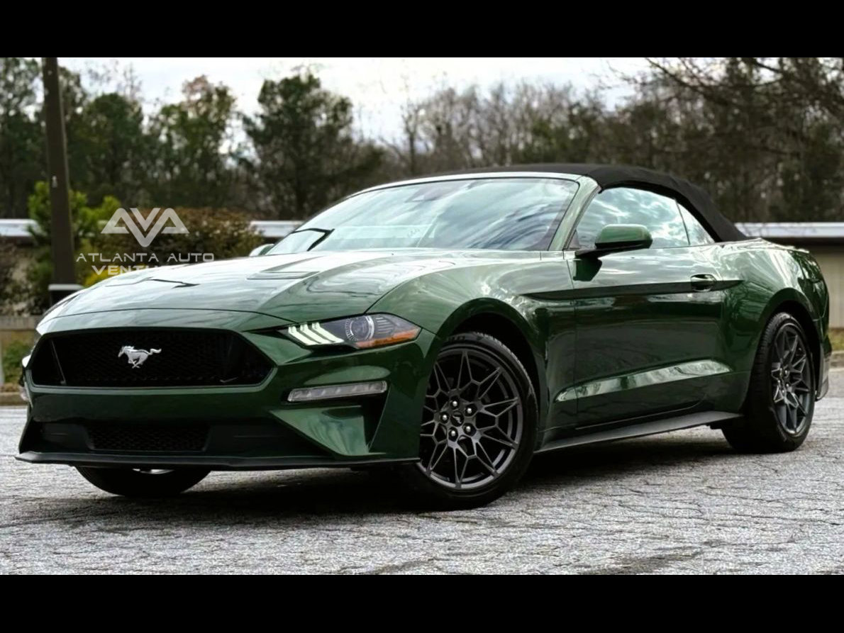 Used 2023 Ford Mustang Premium image 3