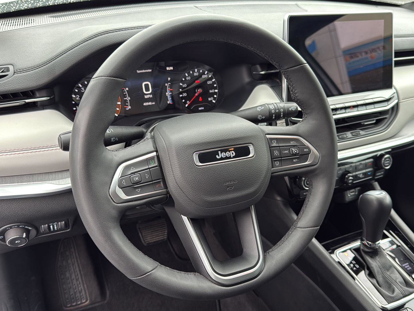 Used 2025 Jeep Compass Limited AWD/4WD image 19