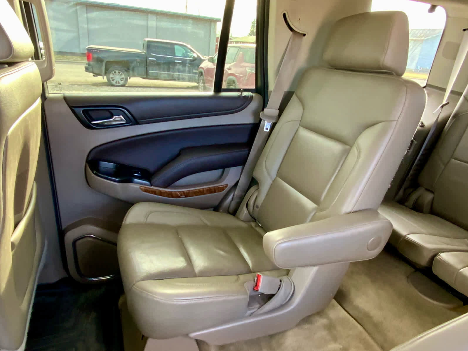 Used 2015 Chevrolet Tahoe LTZ image 25