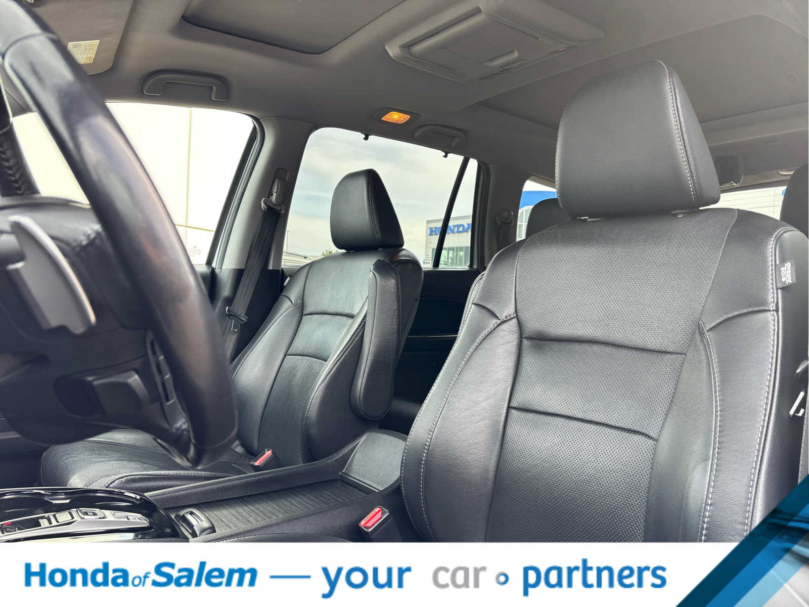 Used 2017 Honda Pilot Elite image 11