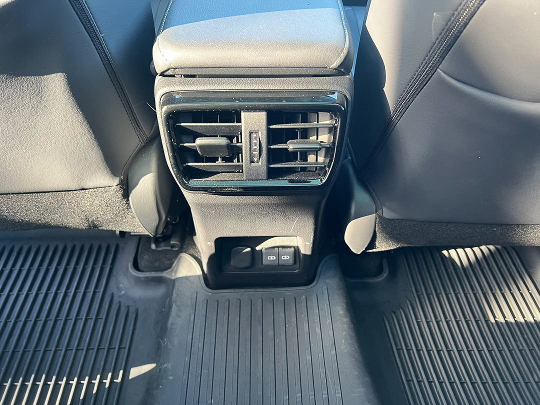 Used 2024 Lexus NX 300h AWD w/ Luxury Package image 28