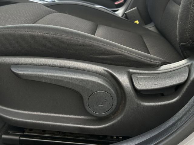 Used 2020 Hyundai Elantra SE w/ Cargo Package (C1) FWD image 24
