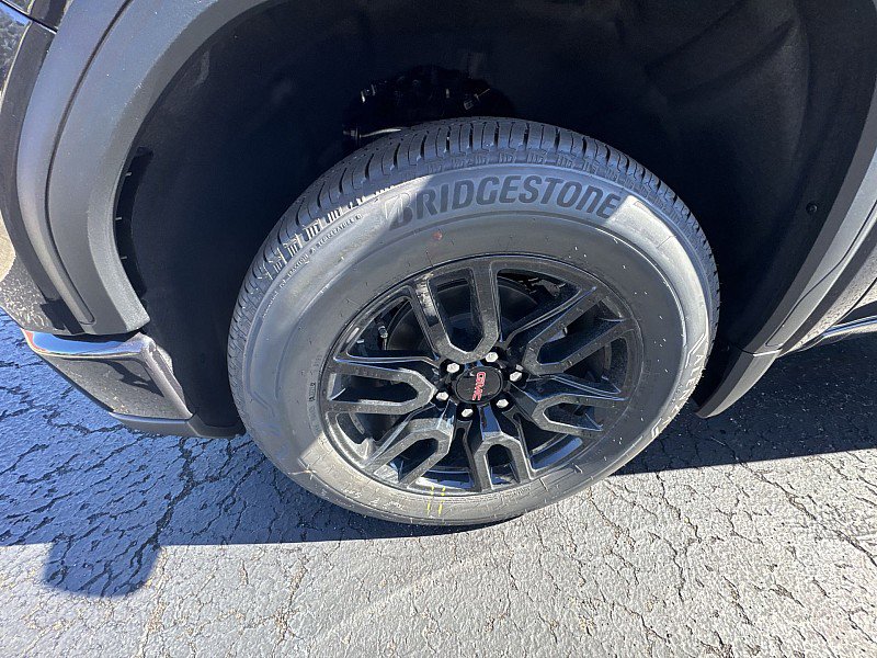 New 2026 GMC Sierra 1500 Elevation image 14