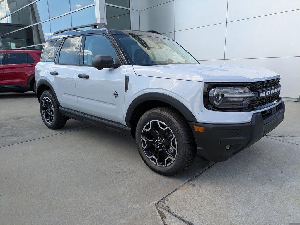 New 2026 Ford Bronco Sport Outer Banks w/ Outer Banks Tech Package+ AWD/4WD image 2