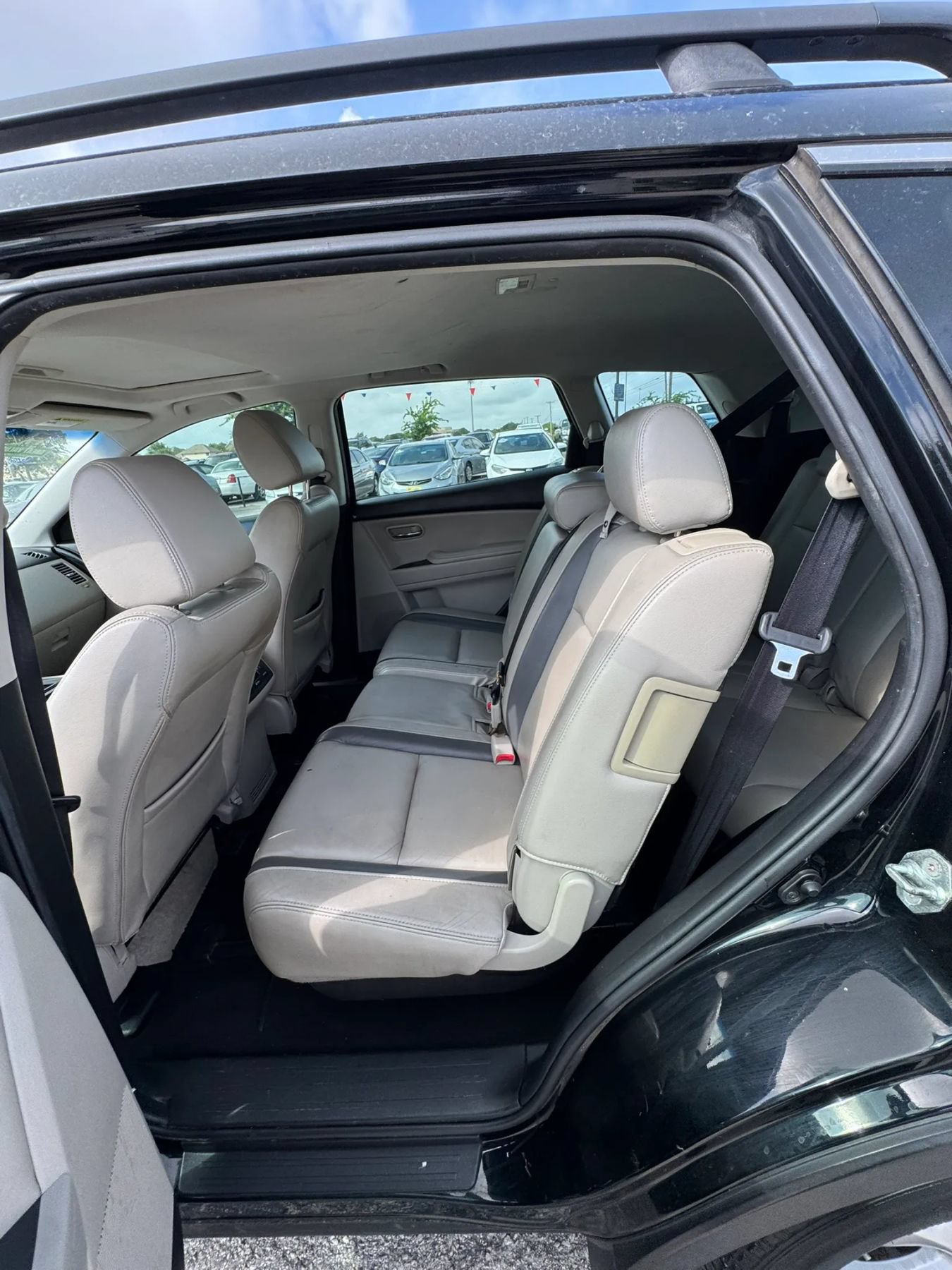 Used 2011 MAZDA CX-9 Touring w/ Moonroof & Bose Audio Pkg FWD image 18
