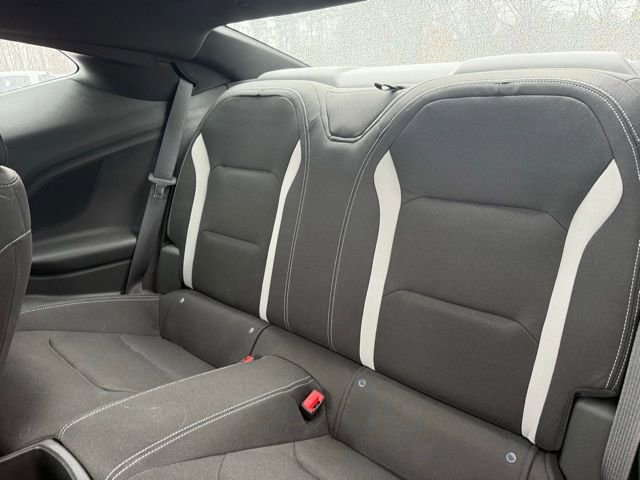Used 2022 Chevrolet Camaro LT w/ RS Package image 10