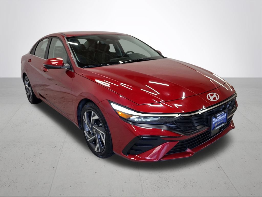 Certified 2024 Hyundai Elantra Limited FWD image 5