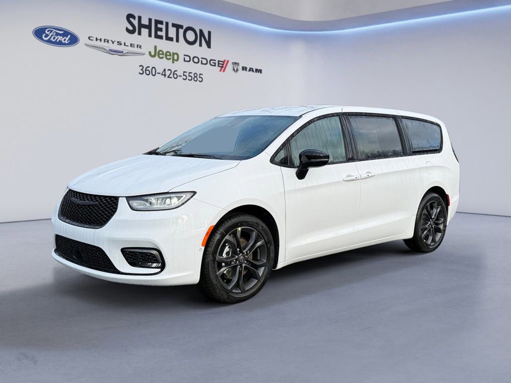 New 2026 Chrysler Pacifica Select image 1