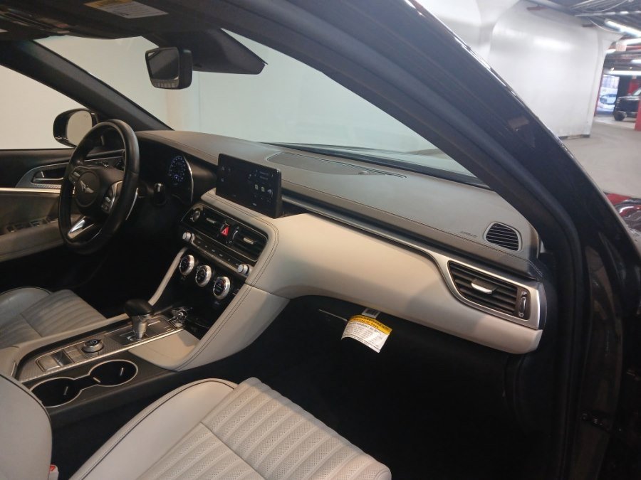 Used 2023 Genesis G70 2.0T w/ Sport Prestige Package image 15