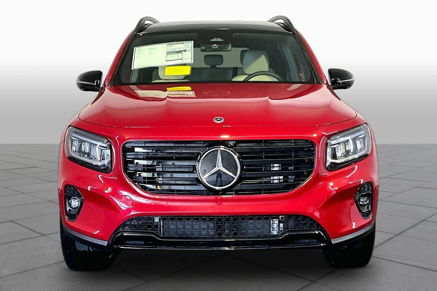 New 2026 Mercedes-Benz GLB 250 4MATIC image 2