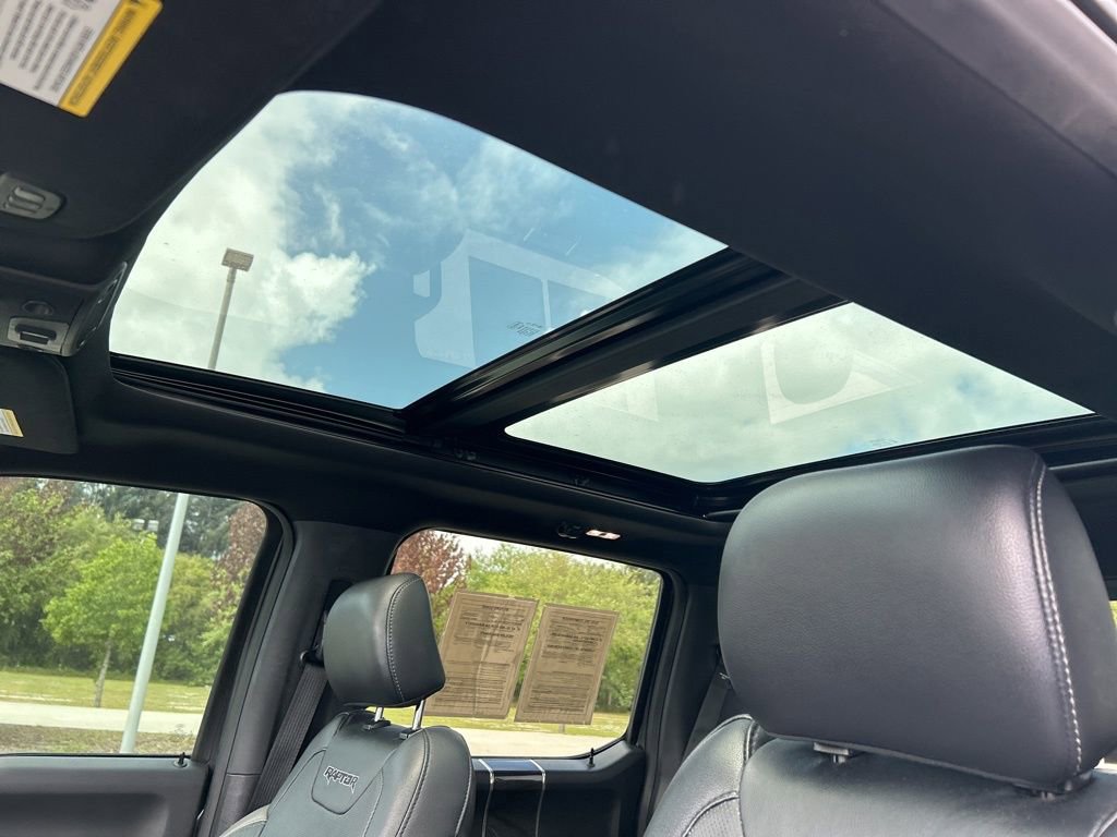 Used 2018 Ford F150 Raptor w/ Equipment Group 802A Luxury image 21