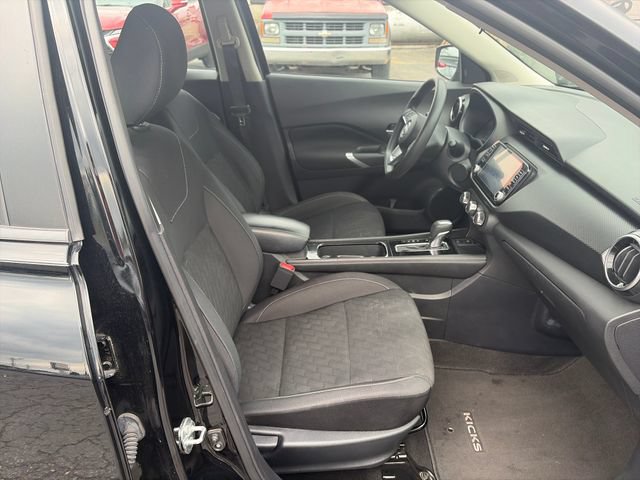 Used 2023 Nissan Kicks SV FWD image 28