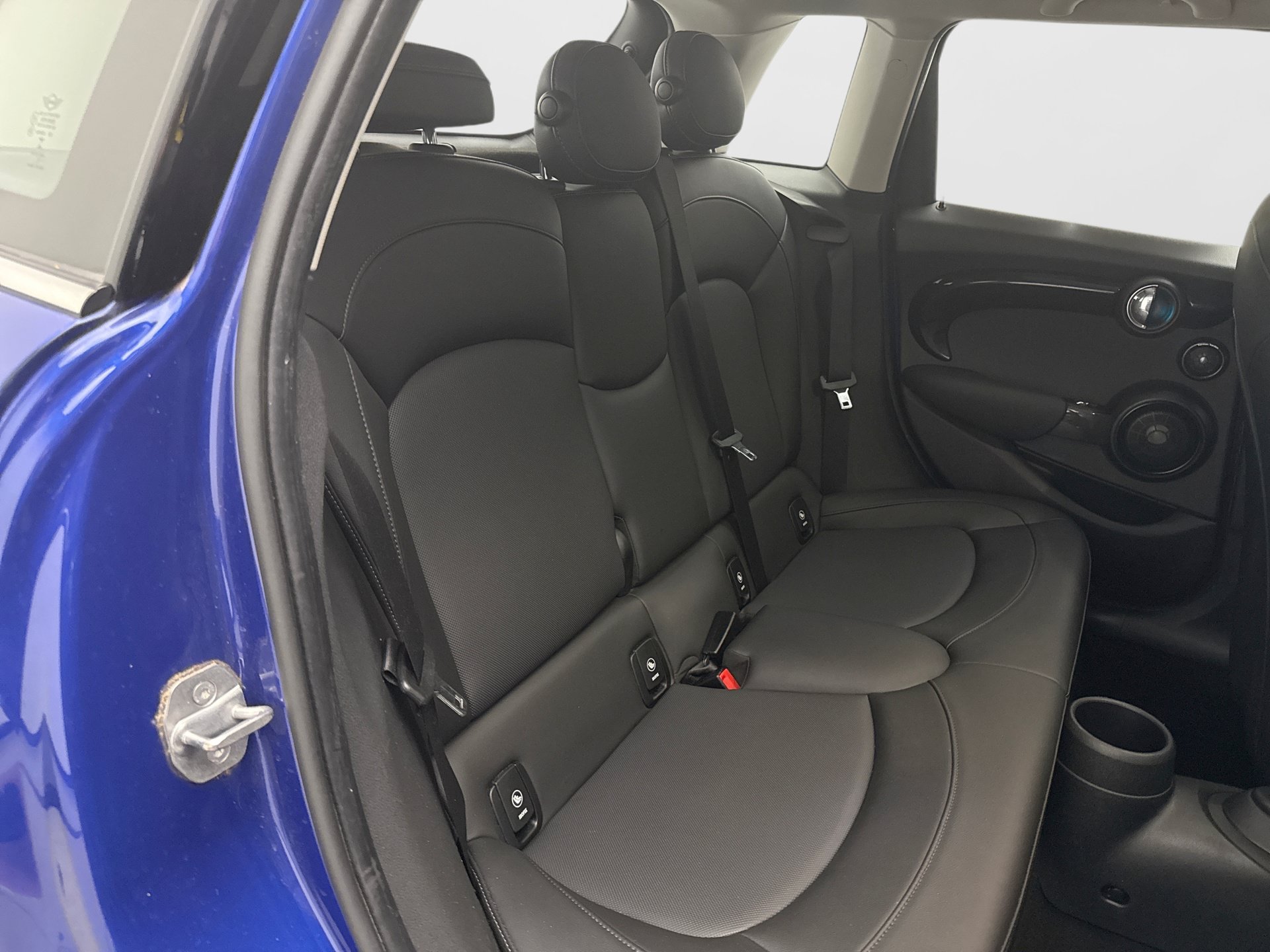 Used 2020 MINI Cooper S w/ Premium Package FWD image 18