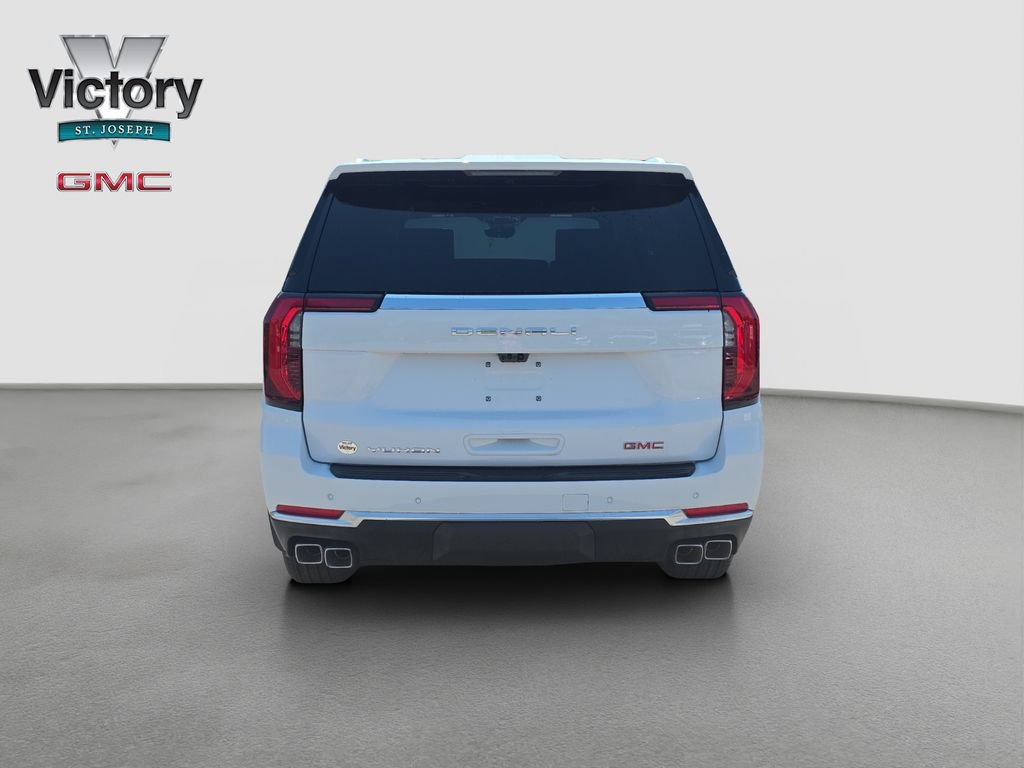 Used 2026 GMC Yukon Denali w/ Advanced Technology Package AWD/4WD image 16