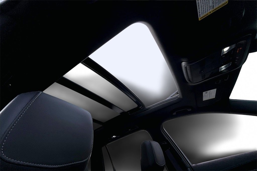 Certified 2025 Cadillac XT6 Premium Luxury image 17