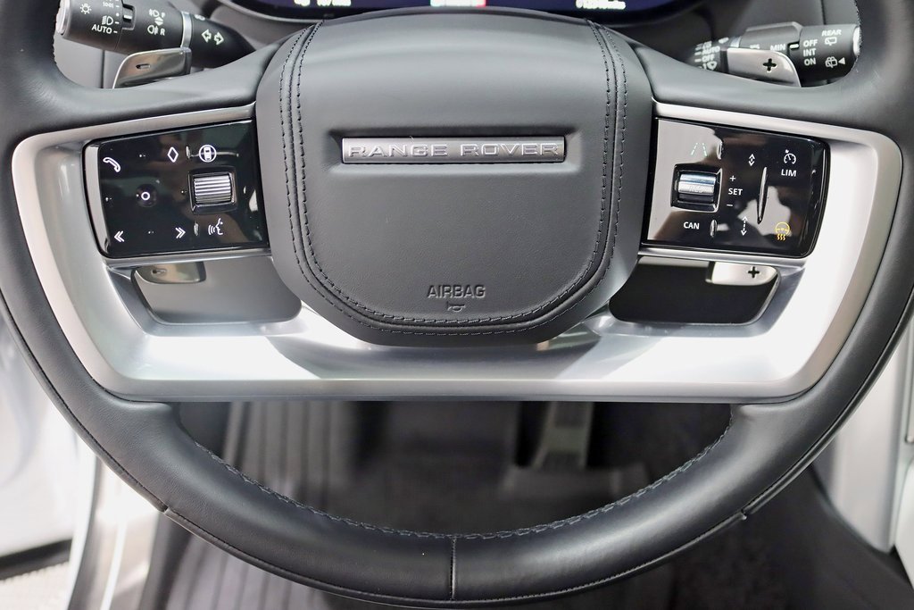 Used 2024 Land Rover Range Rover SV image 15