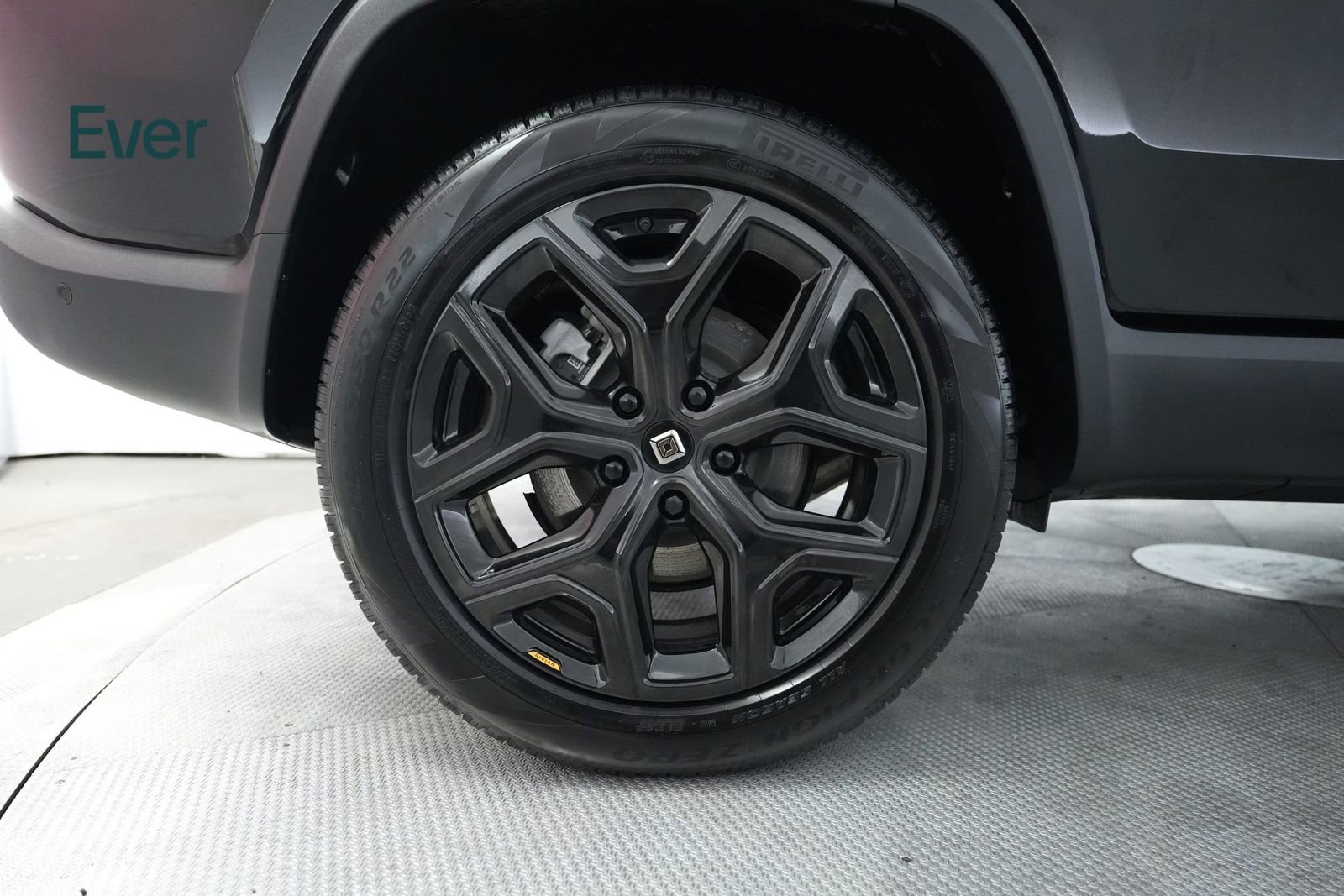 Used 2024 Rivian R1S Adventure AWD/4WD image 20