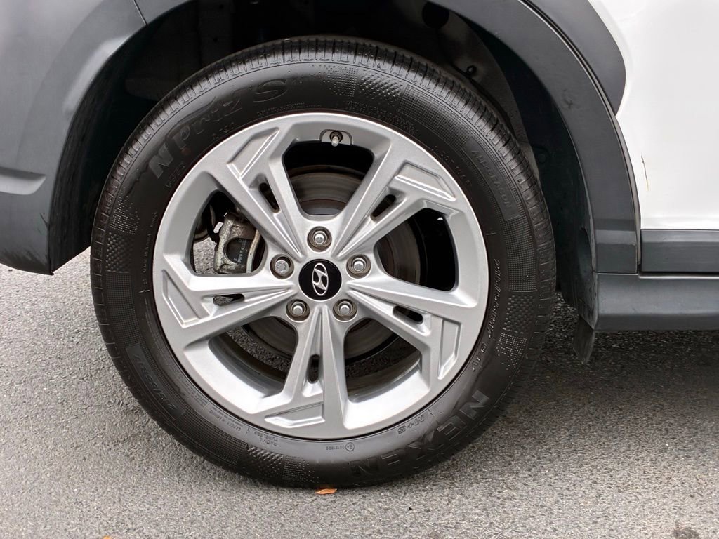 Used 2023 Hyundai Kona SEL w/ Cargo Package image 48