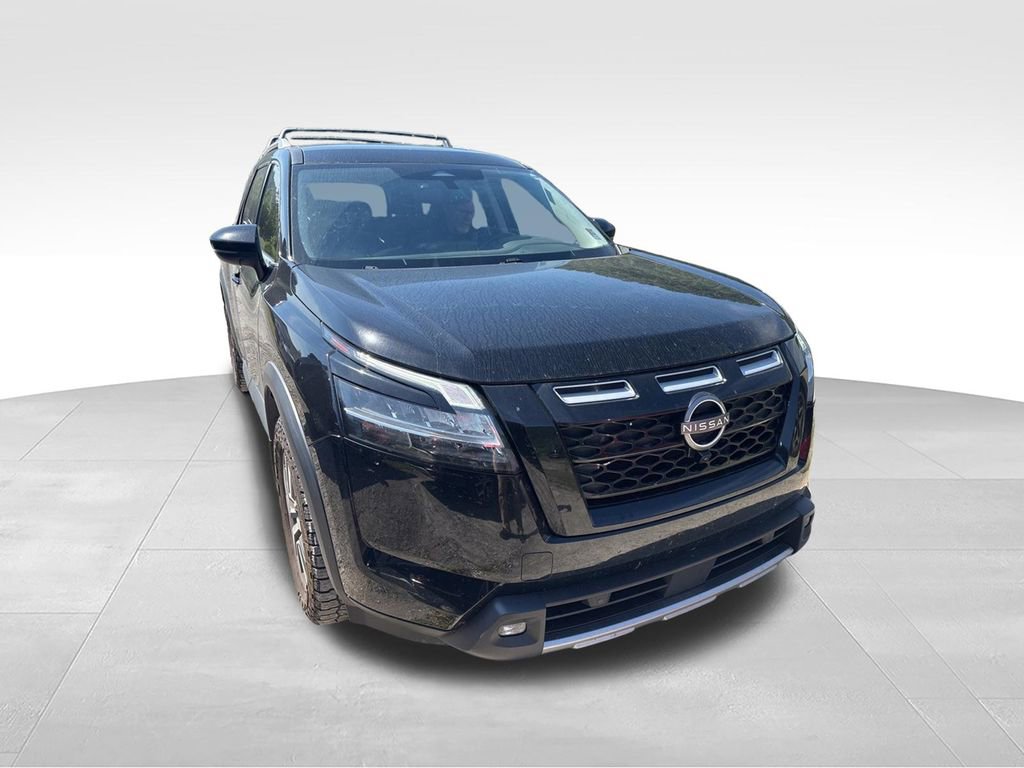 Used 2022 Nissan Pathfinder SL AWD/4WD image 4