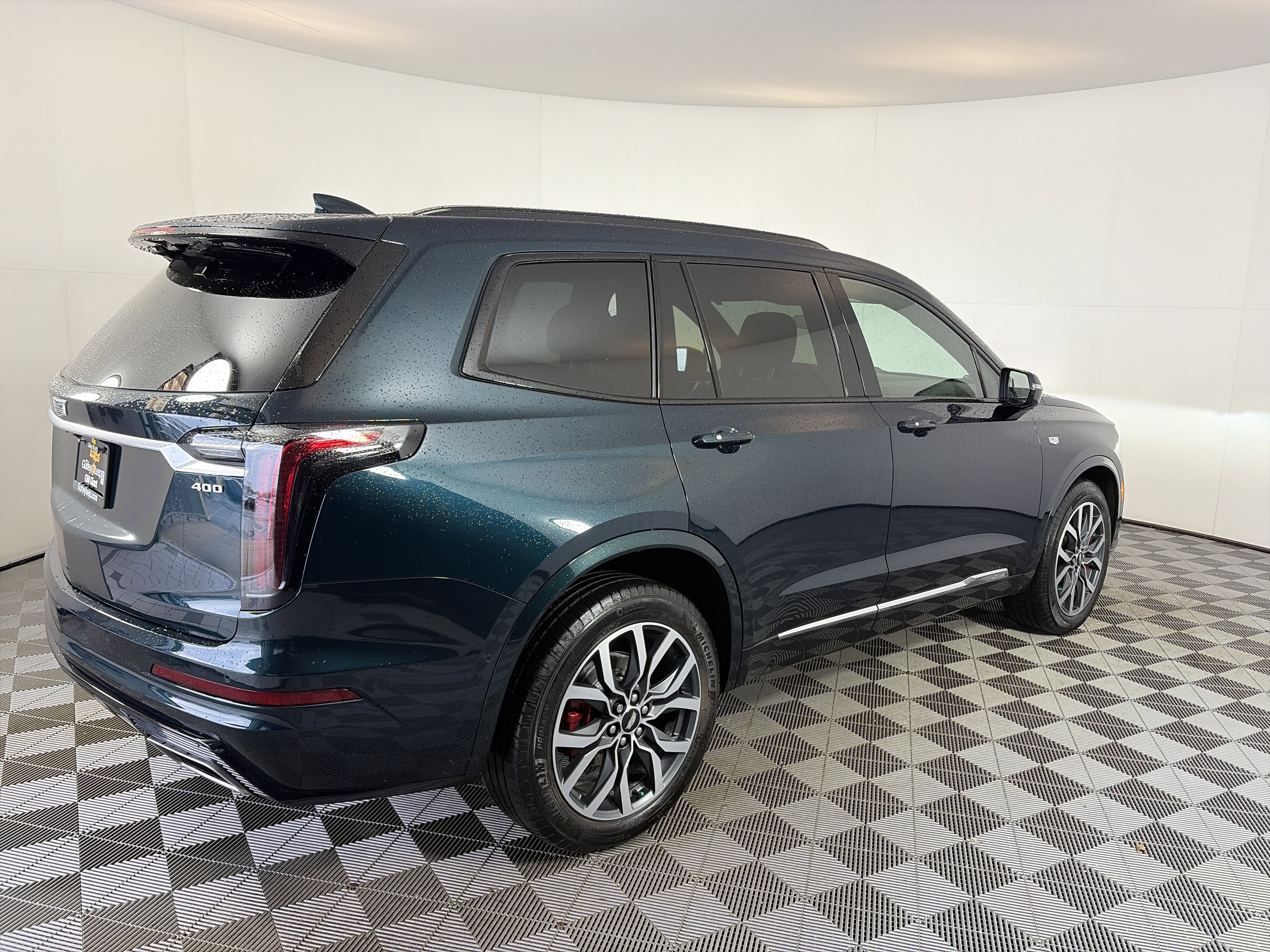 Used 2024 Cadillac XT6 Sport w/ Technology Package AWD/4WD image 11