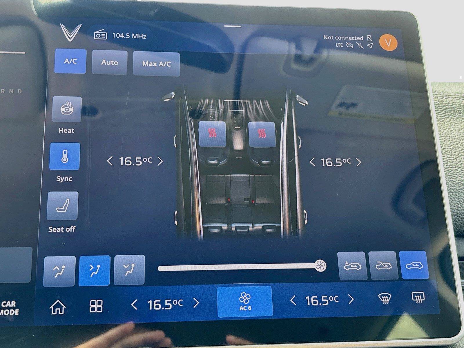 New 2027 VinFast VF 8 Eco AWD/4WD image 15