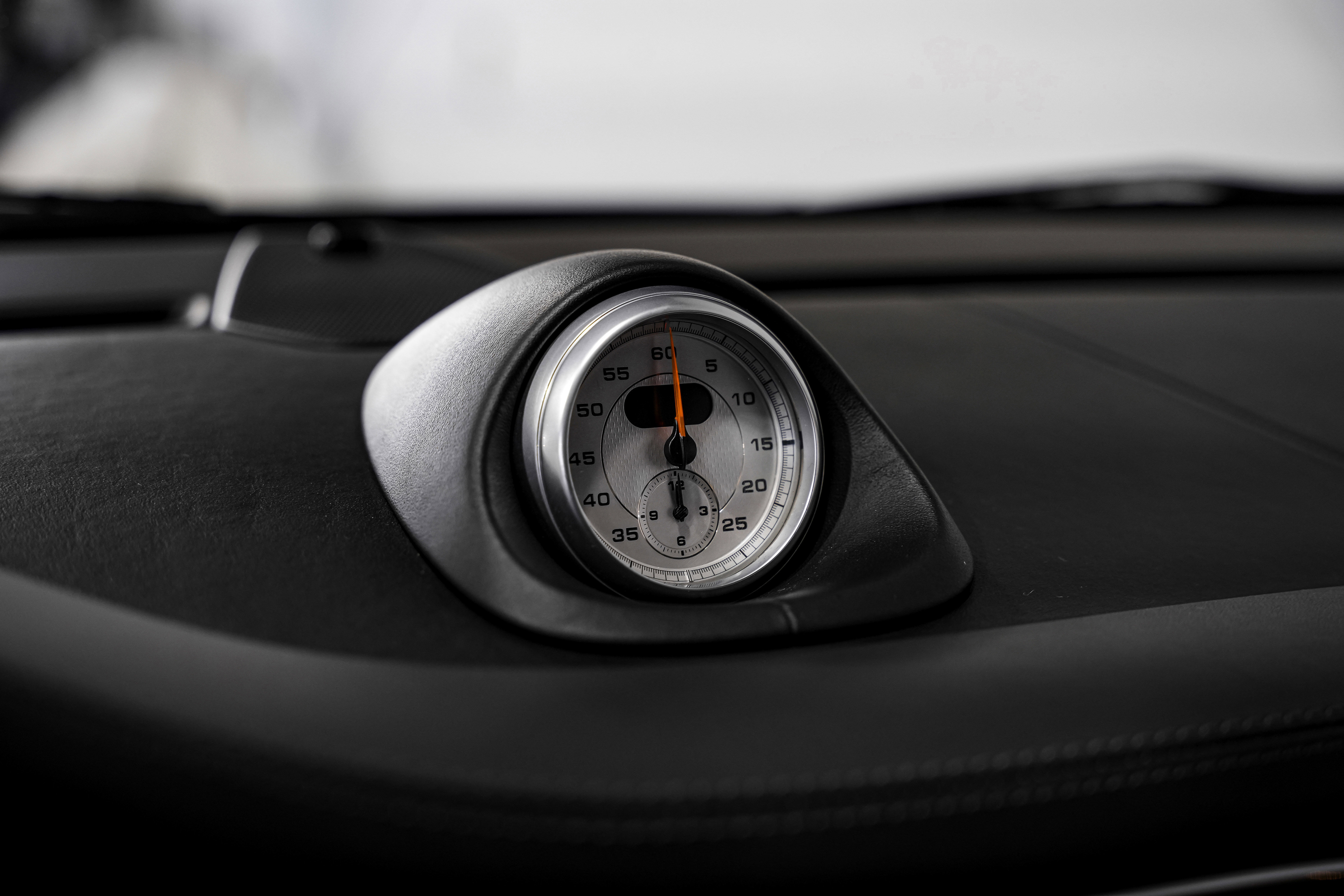 Used 2010 Porsche 911 Carrera 4S image 12