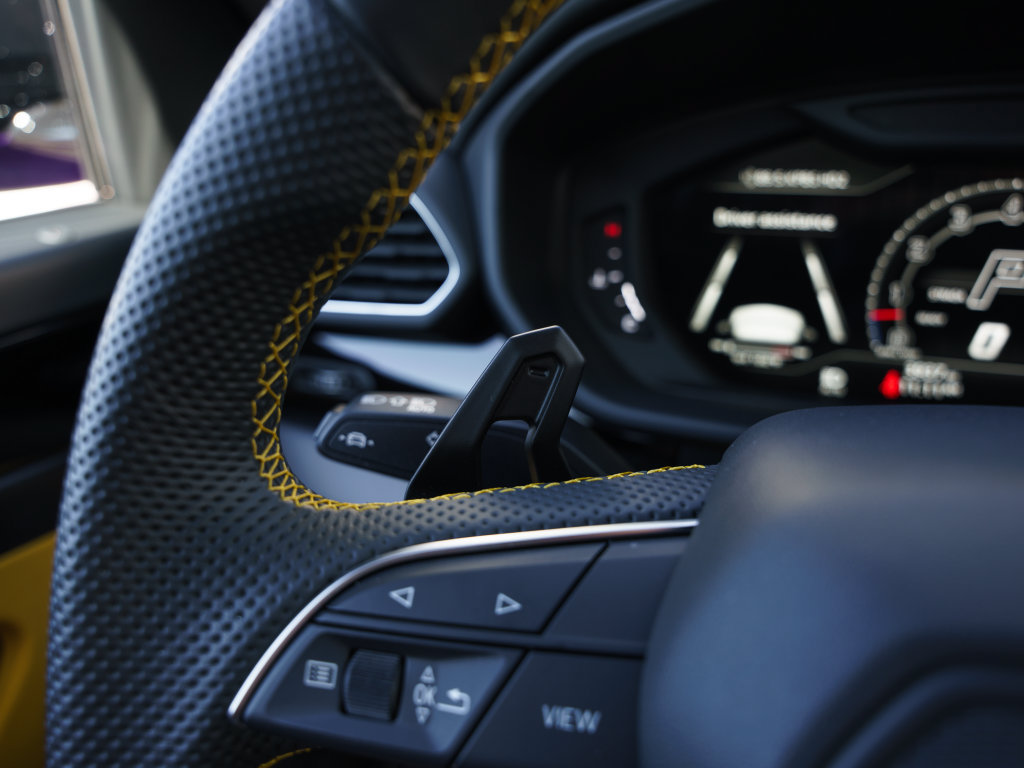 Used 2024 Lamborghini Urus S AWD/4WD image 13