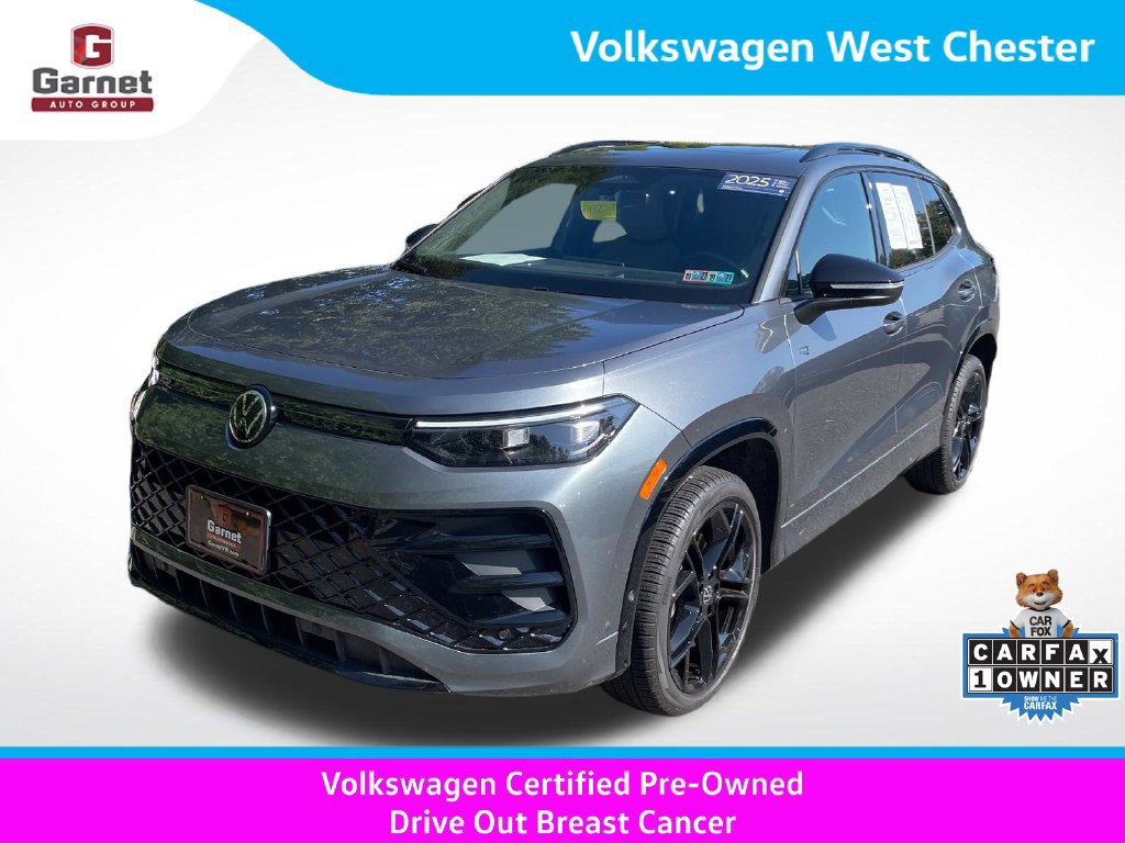 Certified 2025 Volkswagen Tiguan SE R-Line