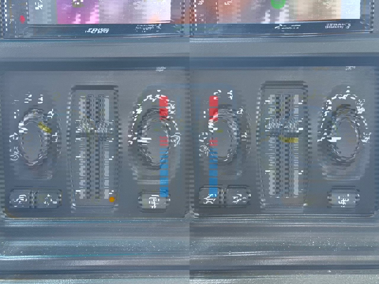 Used 2007 GMC Sierra 2500 SLE w/ Heavy-Duty Power Package image 26