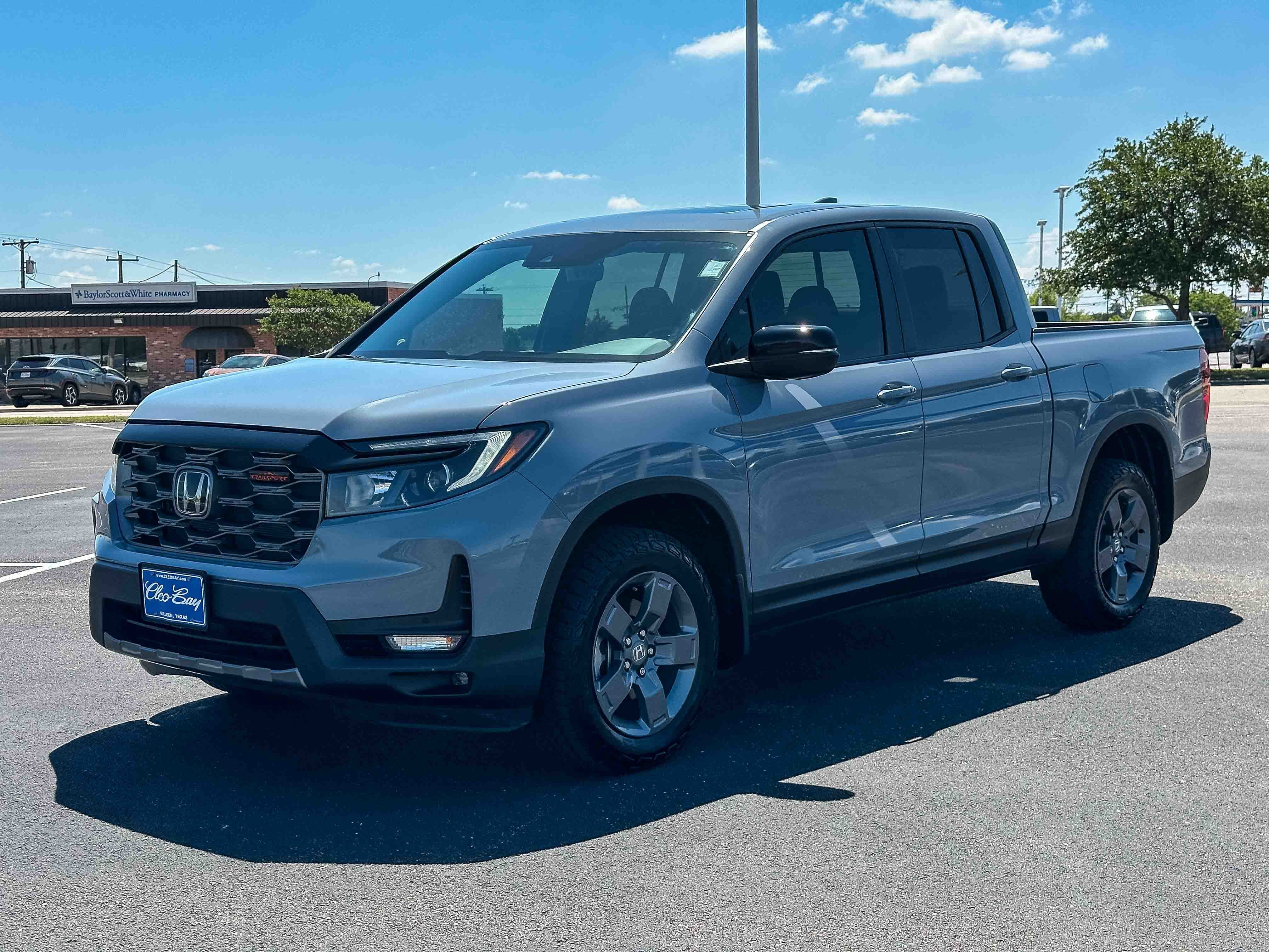 Used 2025 Honda Ridgeline TrailSport image 10