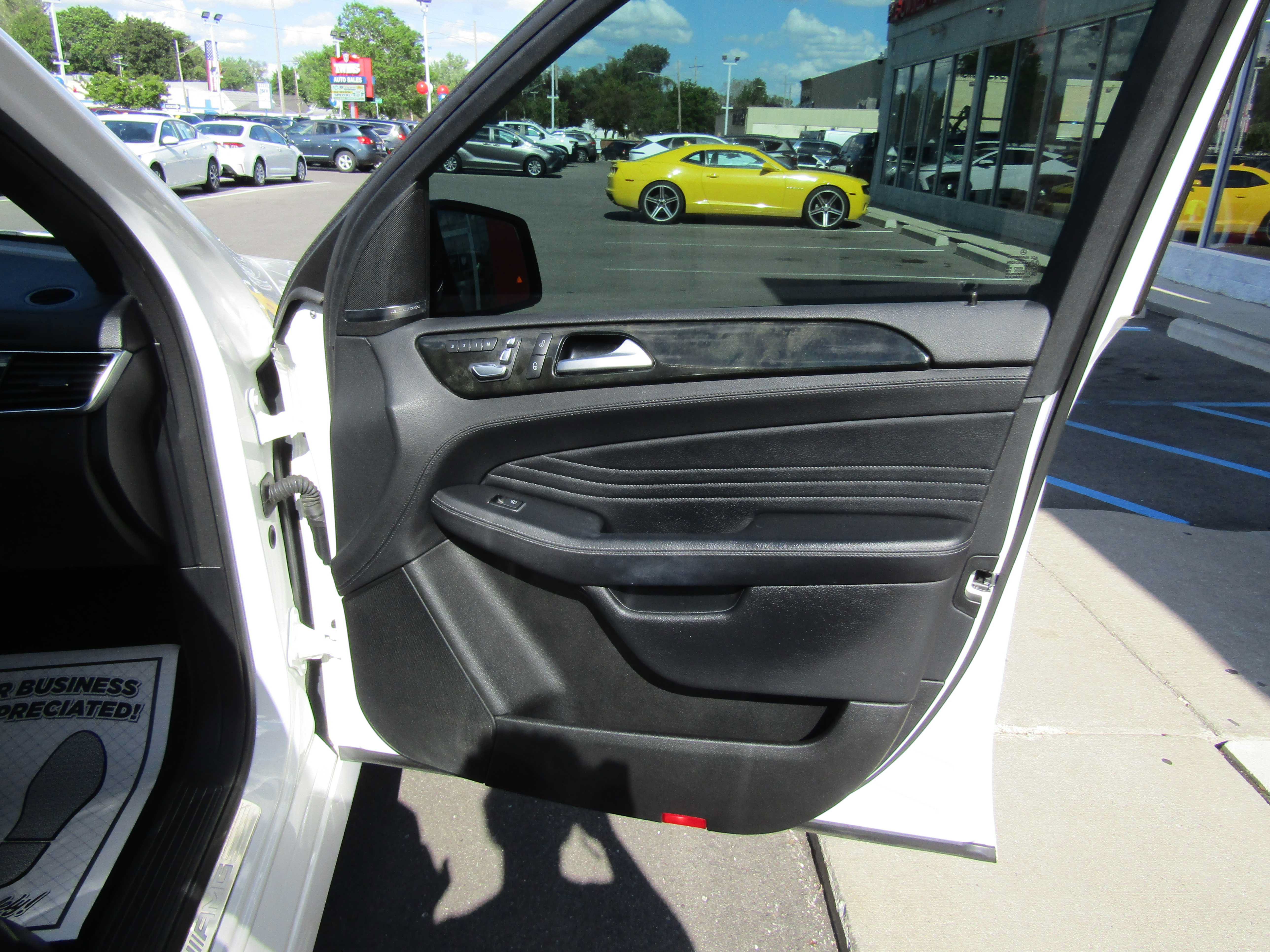 Used 2018 Mercedes-Benz GLE 43 AMG 4MATIC w/ Premium 3 Package image 10