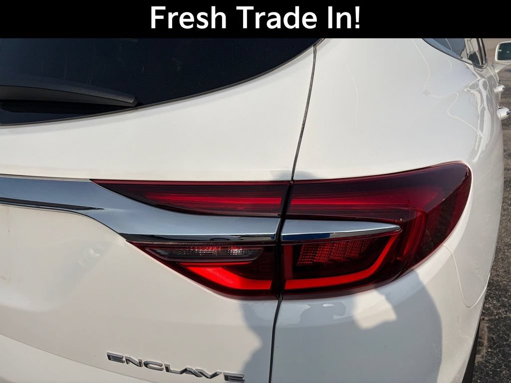 Used 2018 Buick Enclave Essence FWD image 10