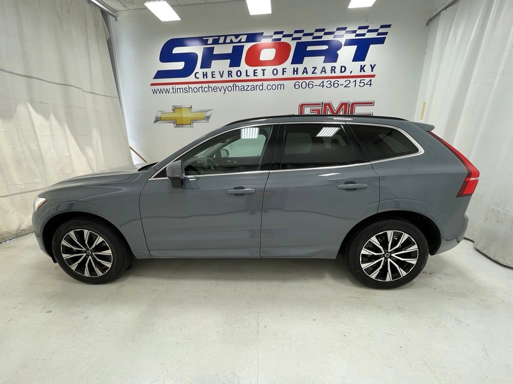 Used 2023 Volvo XC60 B5 Core w/ Climate Package AWD/4WD image 9