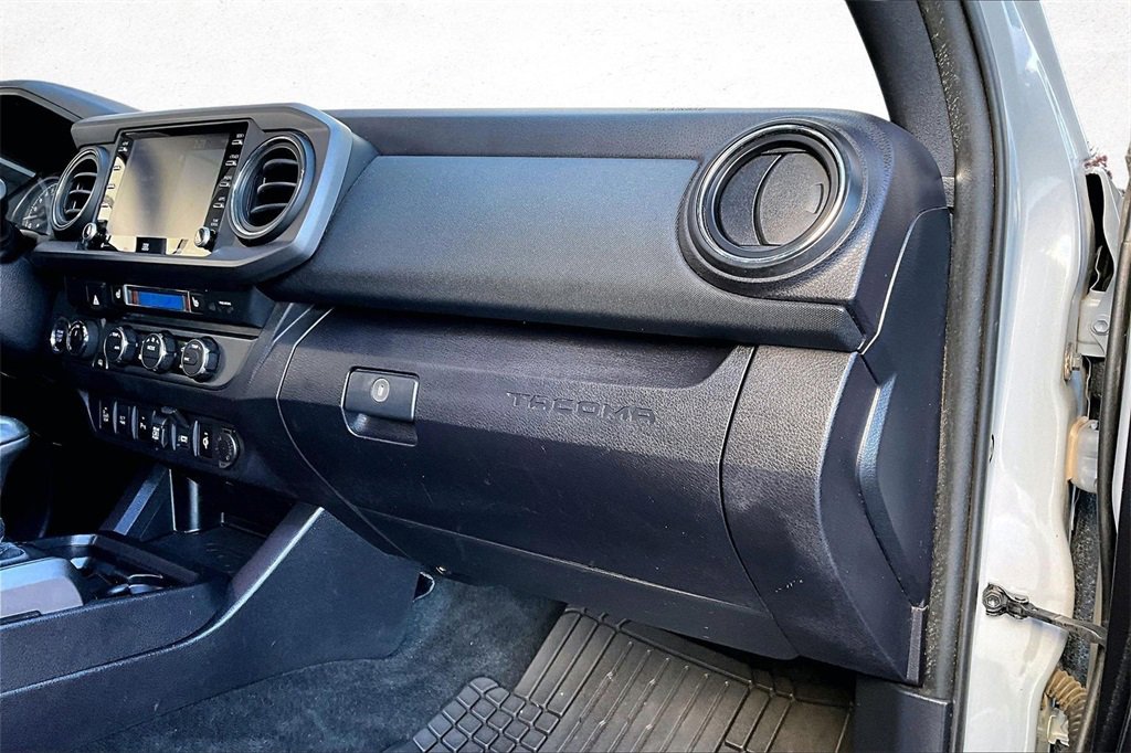 Used 2020 Toyota Tacoma TRD Off-Road image 22