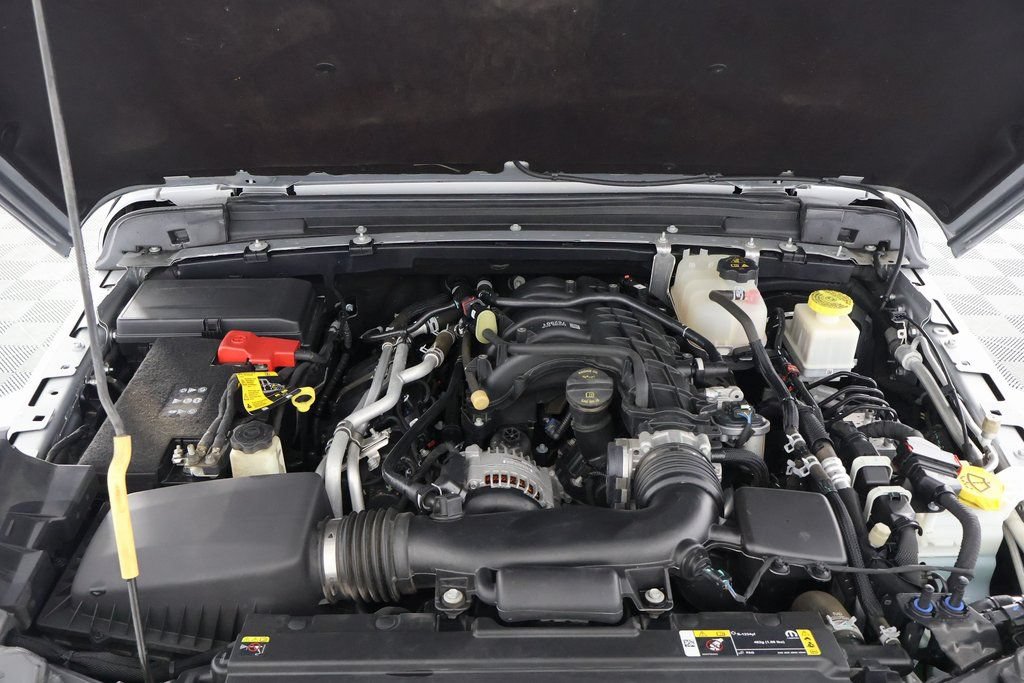 Used 2023 Jeep Gladiator Sport AWD/4WD image 15