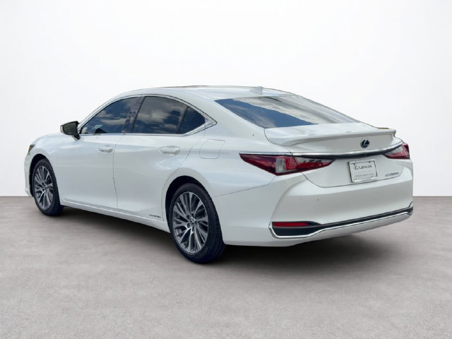Used 2021 Lexus ES 300h w/ Premium Package FWD image 3