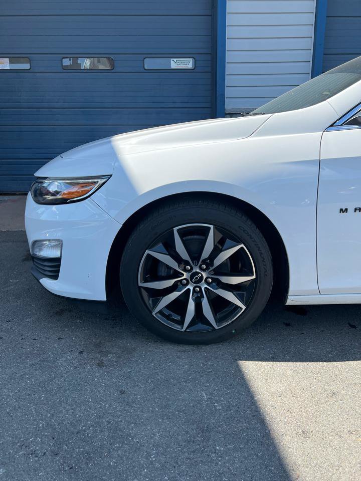 Used 2020 Chevrolet Malibu RS FWD image 2