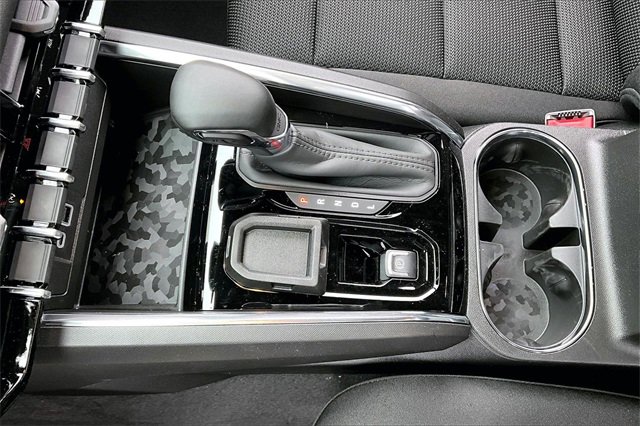 New 2026 GMC Canyon Elevation w/ Convenience Package image 8