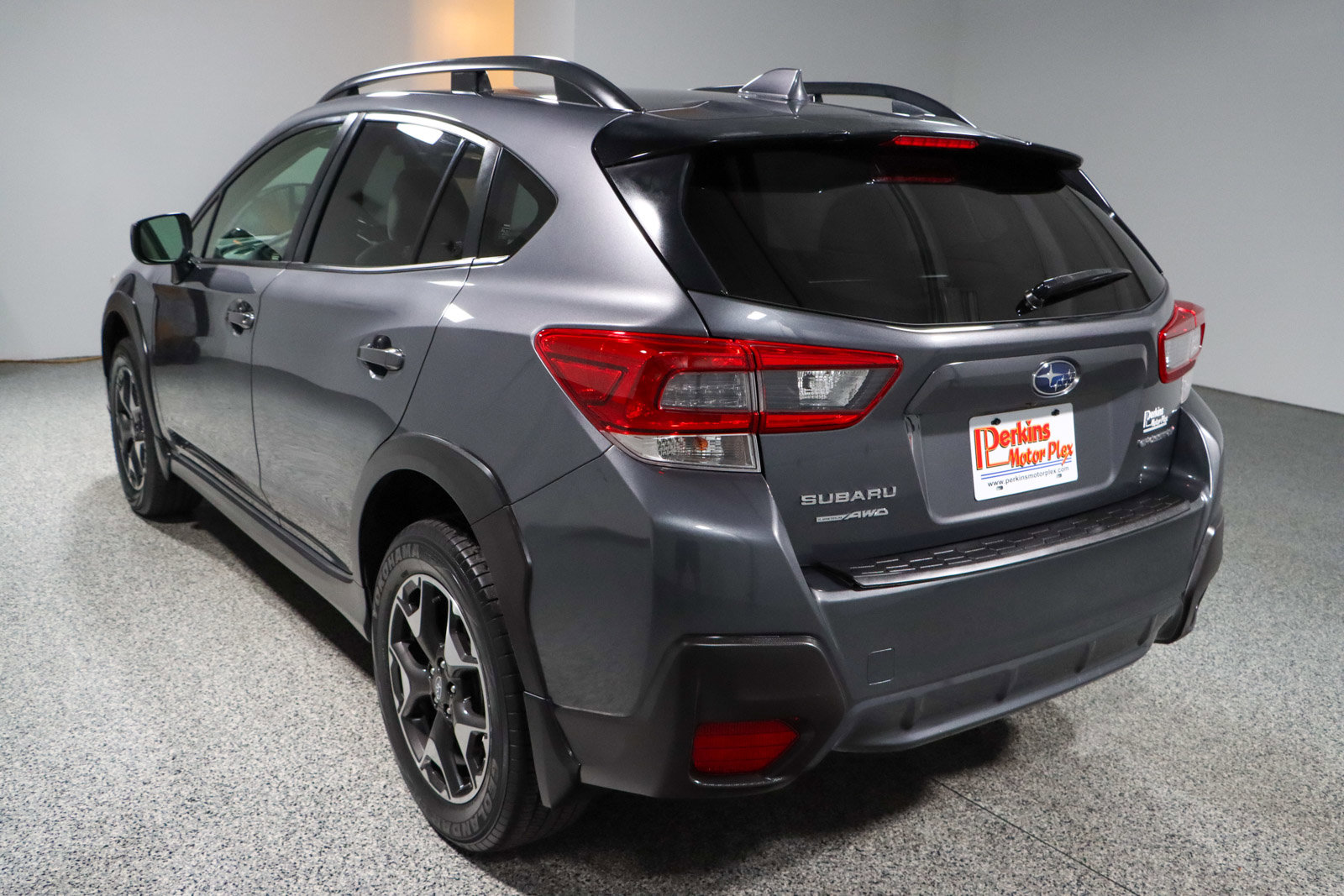 Used 2020 Subaru Crosstrek 2.0i Premium w/ Moonroof Package 2 image 9