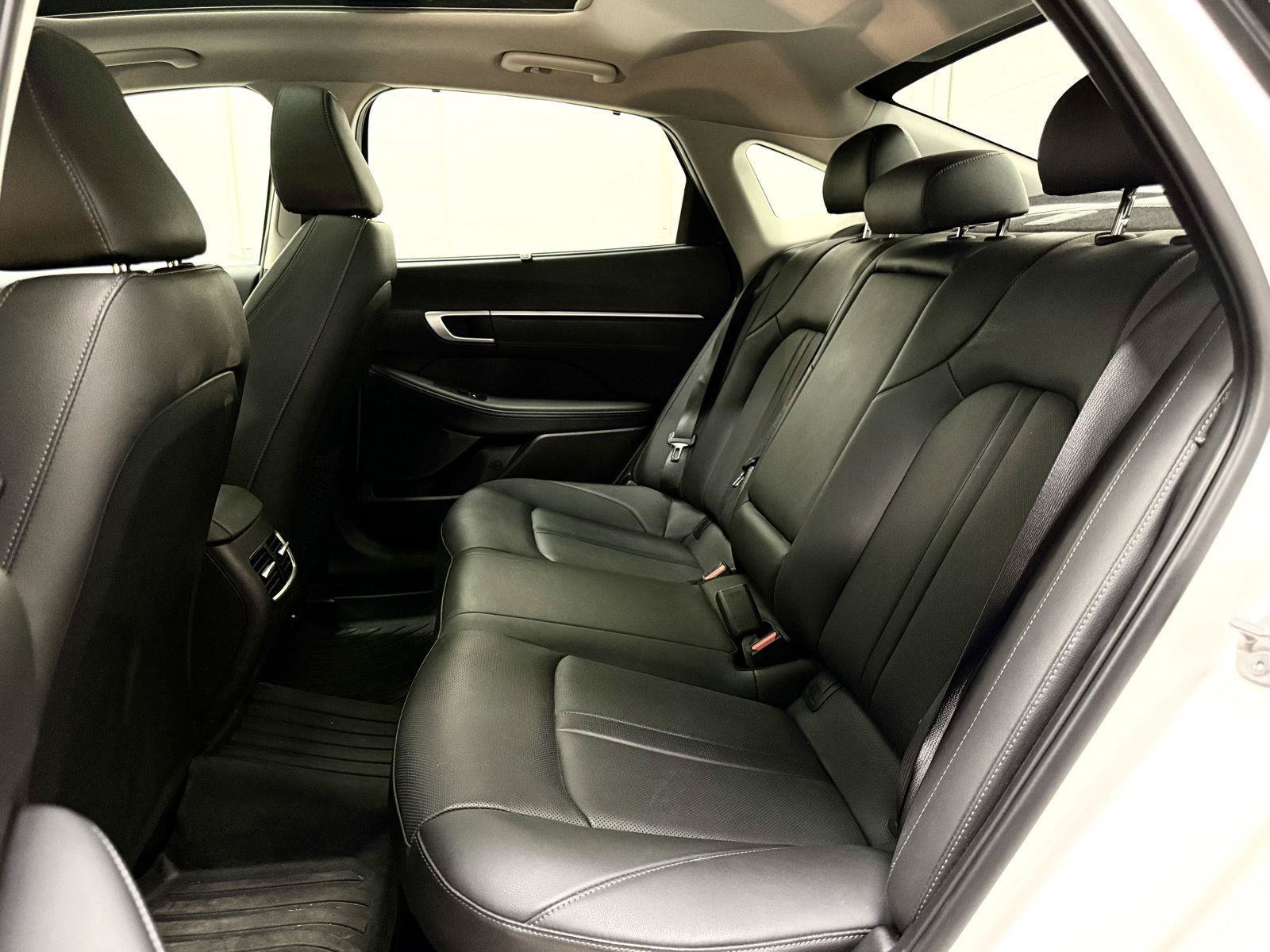 Used 2025 Hyundai Sonata Limited FWD image 20